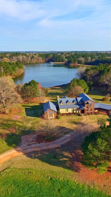 PRICE REDUCED 

Tucked just outside Mineola, TX, Cross Pines Lake Retreat offers a rare chance to own a private 5-acre homesite within the exclusive 2,100+ acre Cross Pines Ranch community. With a rustic custom home, shop, and sweeping views over a 40-acre lake, it’s lake living and recreation wrapped into one remarkable retreat.

Listing Details | republicranches.com/properties/texas/east-texas/cross-pines-lake-retreat

#TexasRanches #WaterfrontProperties #RanchRealEstate